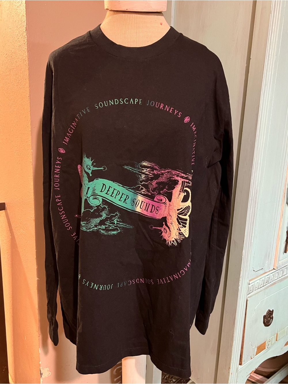 One Teaspoon NWT Long Sleeve Women’s Black Graphic Shirt SML Soundscape SML OS